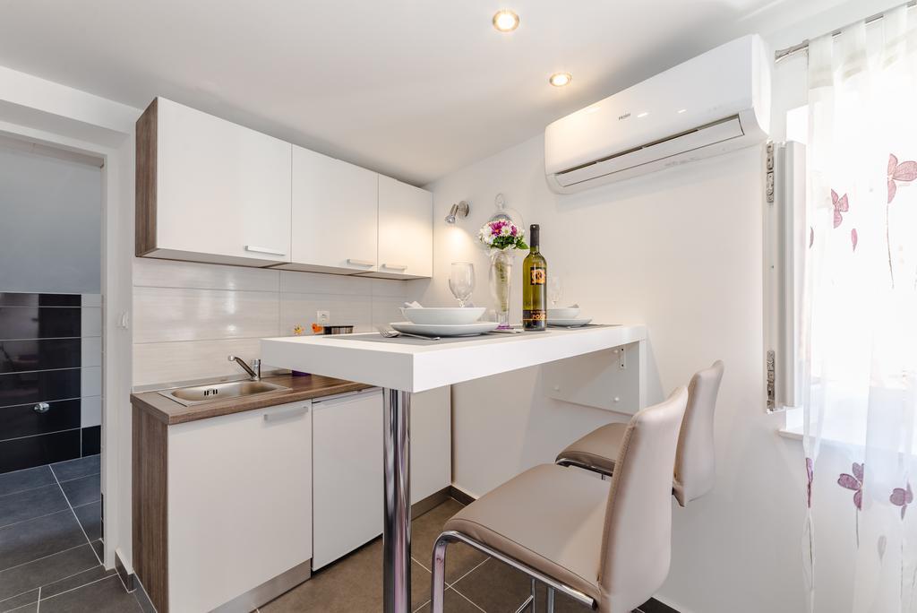 Apartment Luce Mala Zadar Buitenkant foto